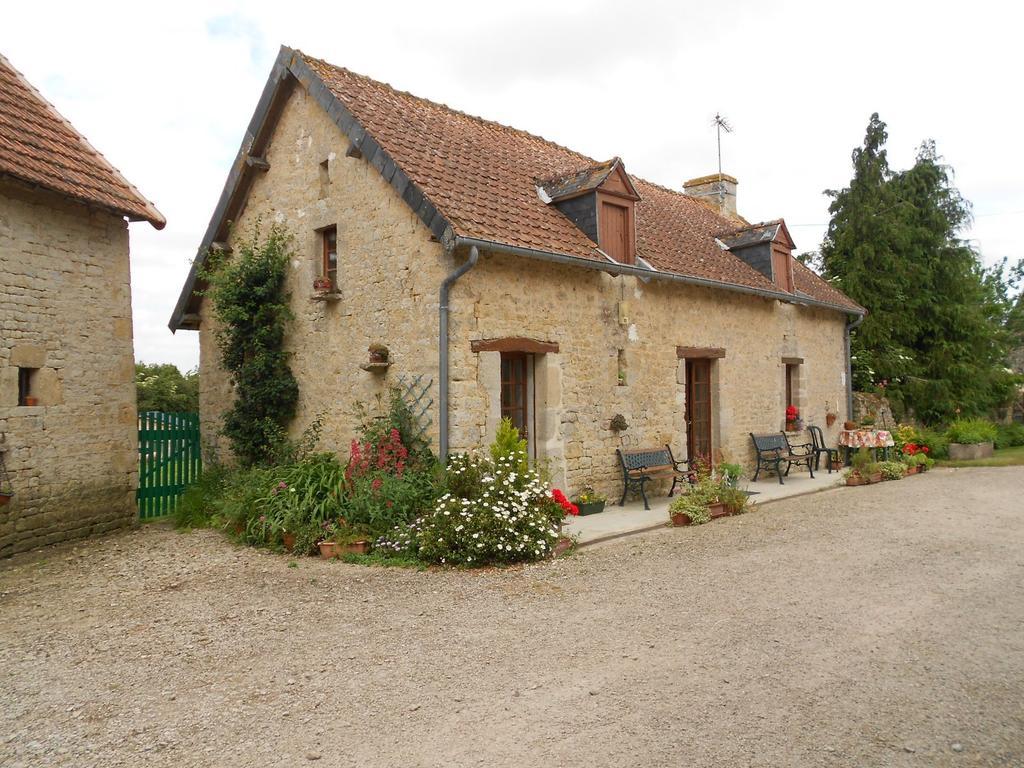 Bed and Breakfast Ferme Manoir La Fiere Sainte-Mère-Église Exterior foto