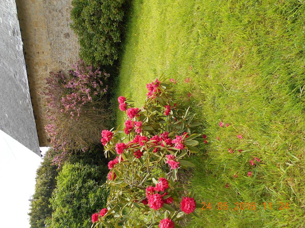 Bed and Breakfast Ferme Manoir La Fiere Sainte-Mère-Église Exterior foto